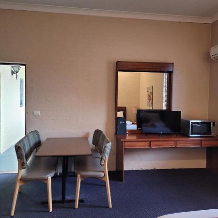 Seaton Arms Motor Inn Олбери Экстерьер фото
